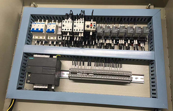 生產(chǎn)控制柜、水阻柜企業(yè)，維護(hù)、維修